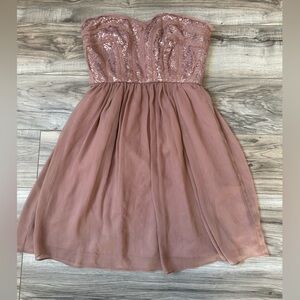 Max & Cleo Strapless Sequin Embellished Flowy Monica Mini Dress in Mauve Size 2